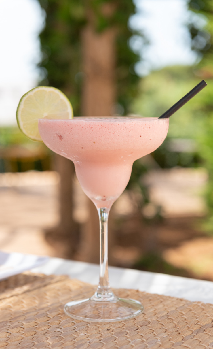 Cocktail servido en el Pool Bar de nuestro resort en Cala d'Or